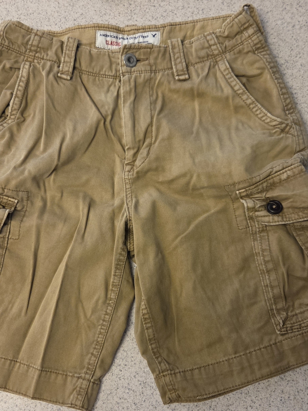 American Eagle Mens Classic Cargo Shorts Size 30 Tan Khaki